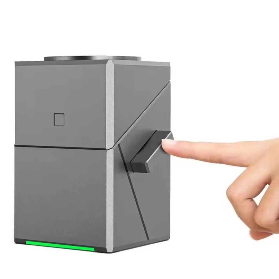 TriCharge Wireless Station